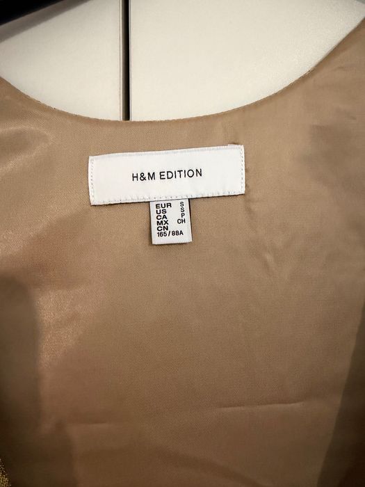 H&M Edition - размер С - златиста рокля