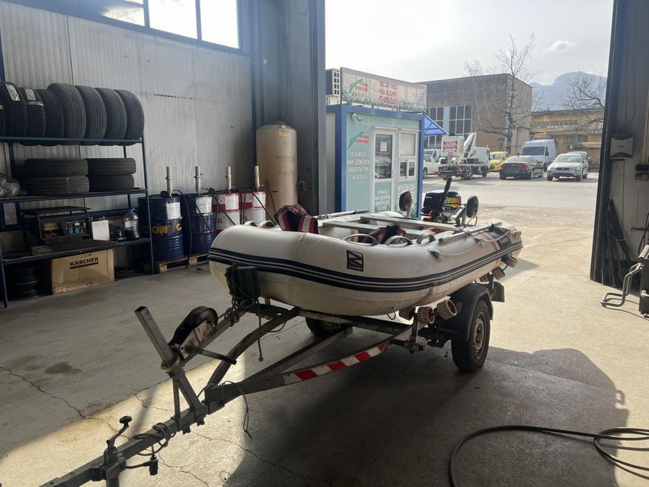 Лодка Zander + мотор Genovo 9.8 к.с. + колесар – ОТЛИЧНО състояние