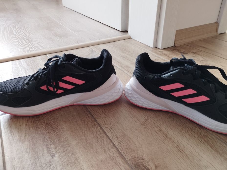 Маратонки Adidas 36 н