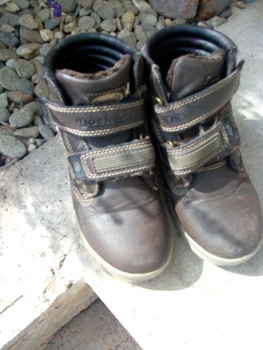 Vând ghete îmblănite Dokers