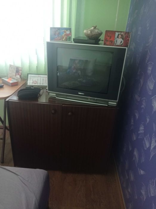 Гардероб двукрилен,шкаф,ракла и част от секция.Цена 260лв. Всичко .