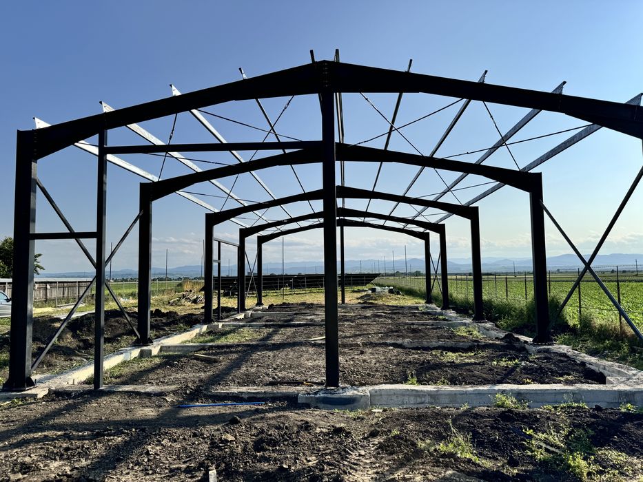 Vand Hala Metalica etajata cu panouri sandwich completa