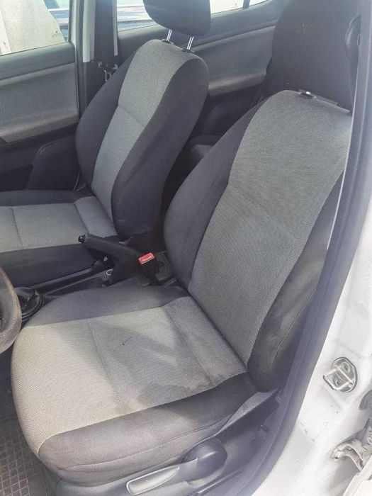 dezmembrez skoda fabia 1.6 CAYC/usa fabia2/hayon fabia 2