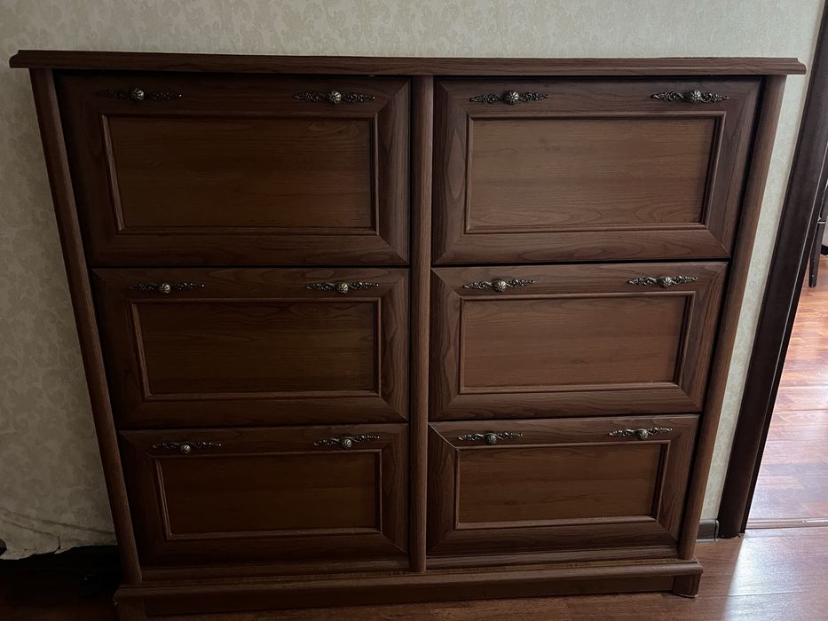 Продаётся обувная полка в хорошем состоянии