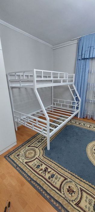 Кровать двухъярусная