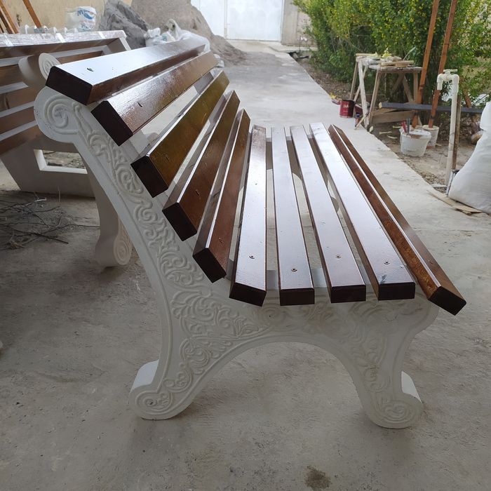 Бетонные скамейки.Скамейки в Ташкенте.Скамейки из бетона. С узорами.