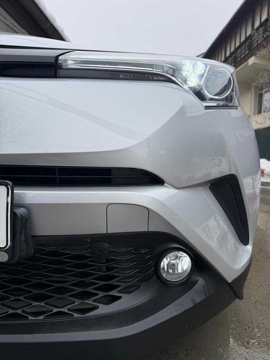 Toyota C-HR 1.8 Hybrid Lounge - stare impecabilă,100.000 km,(usor neg)