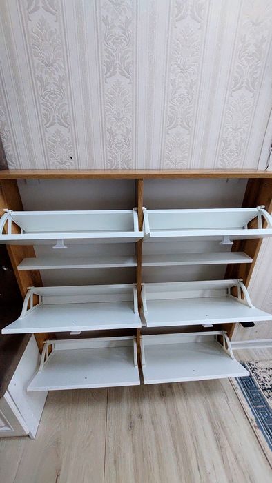 Продам обувницу.50000