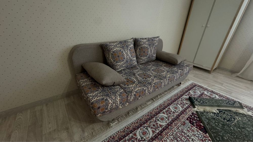 Диван в отлчтном состояний