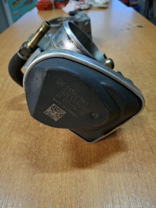 Clapeta acceleratie Opel astra H Zafira B Chevrolet Orlando 1.8 Benzin