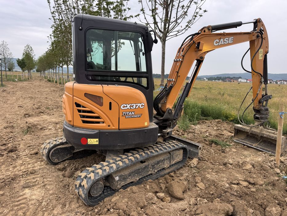 Buldoexcavatoare,Excavatoare ,Compactoare de inchiriat
