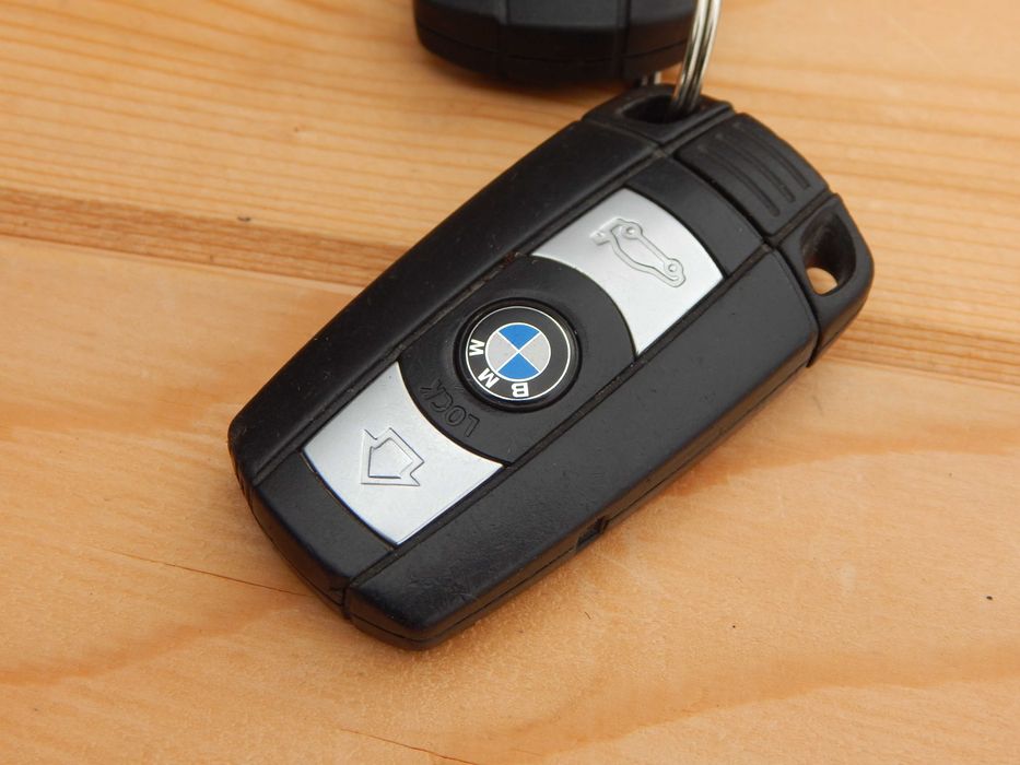 Дистанционно ключ БМВ 868 Mhz Е90 Е91 ОЕМ BMW OEM
