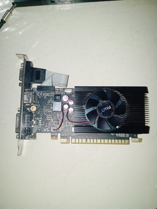 Продам видеокарту срочно gt640