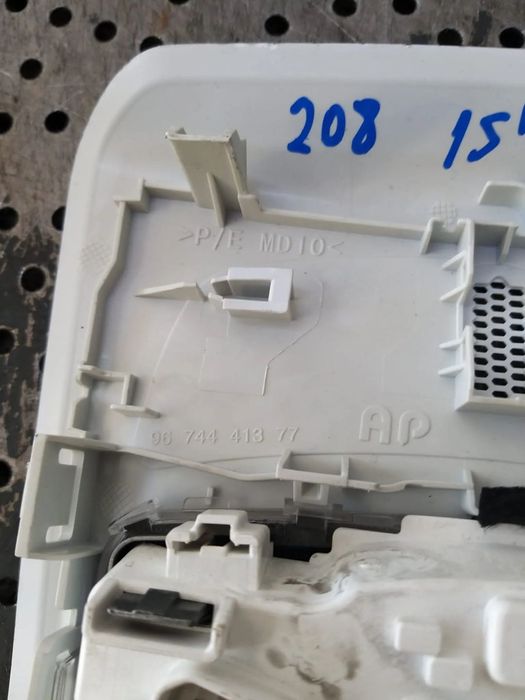 Plafoniera fata peugeot 208 9674441377