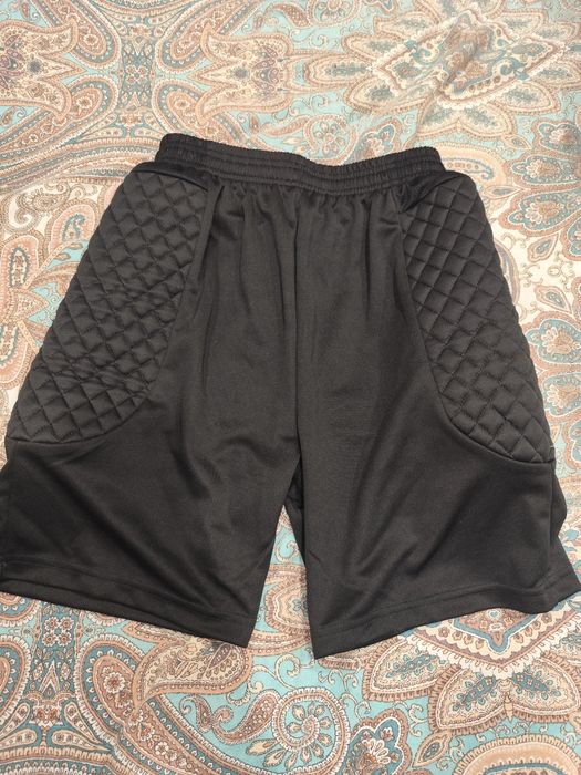 Форма футбольного вратаря