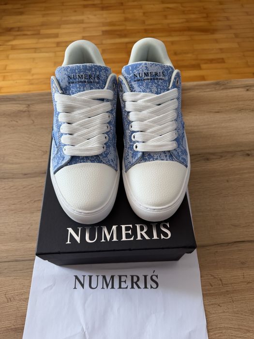 Numeris marimea 43
