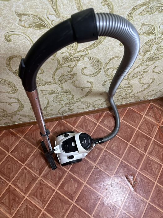 ПылесосBOSCH пылесос