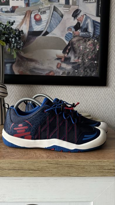 Нови дамски боси обувки номер 38