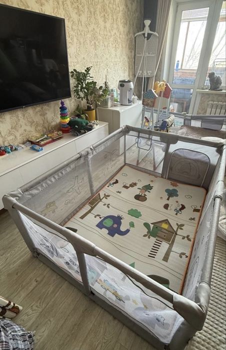 Манеж детский игровой.