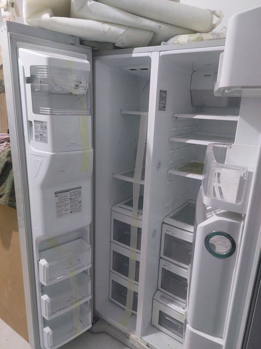 Холодильник,  LG.