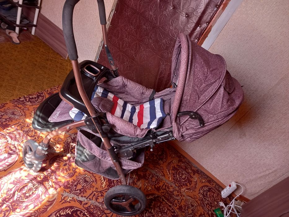 Продам коляску зима-лето