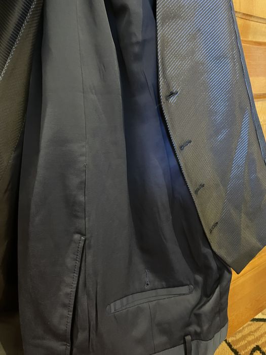 Продам костюм тройку