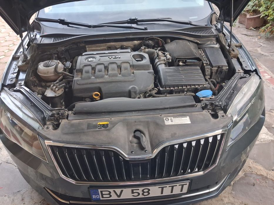 Vând Skoda Superb Combi 2.0 TDI (150 CP)
An 2016  |  Unic proprietar în RO  |  Preț: 9.900 EUR (negociabil)