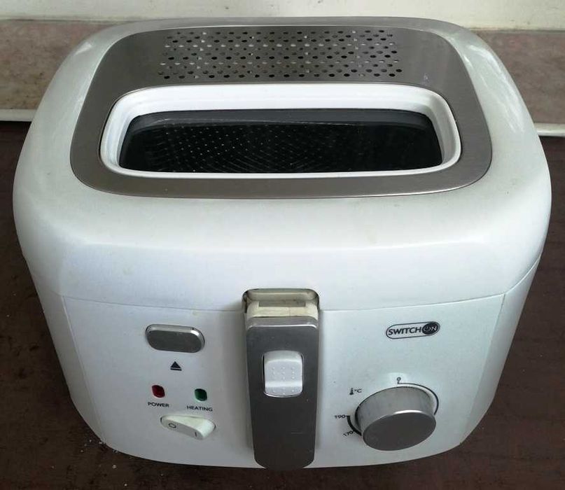 Фритюрник "SwitchOn" DF-C0101 - 1800W