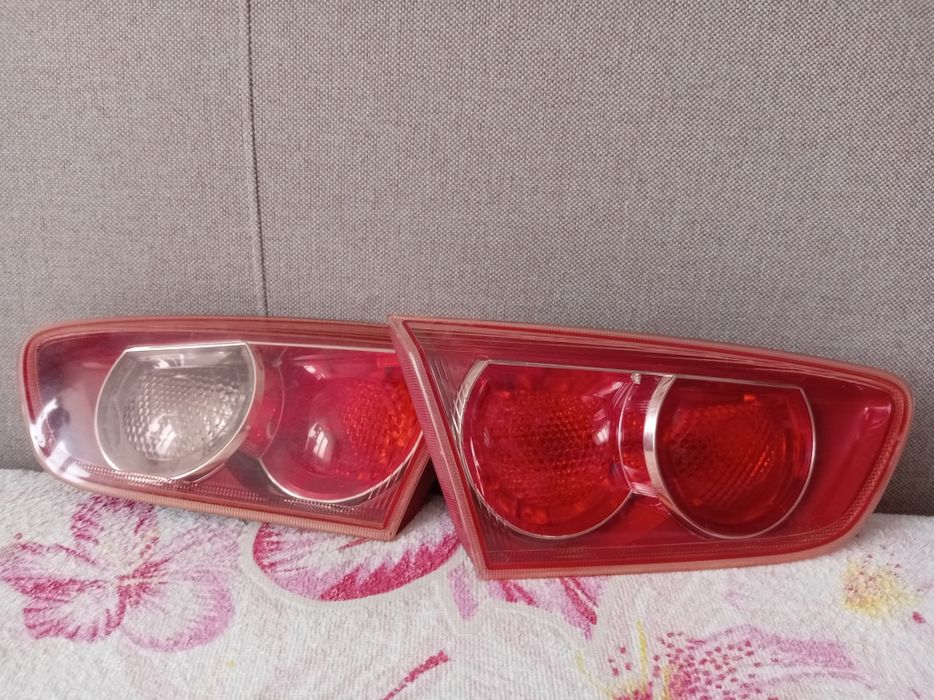 продам фары на Lancer