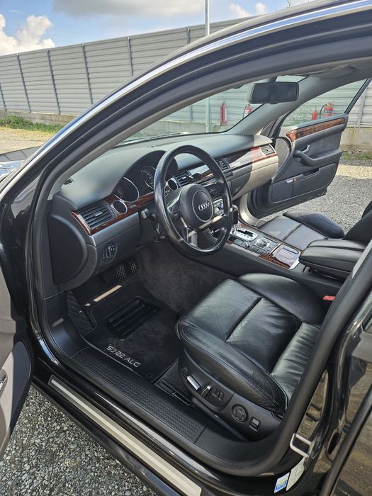 AUDI A8 3.0 V6 quattro