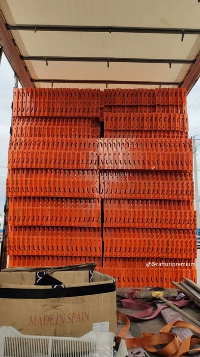 Rafturi metalice pt Europaleți Stare foarte bună ( noi si second-hand