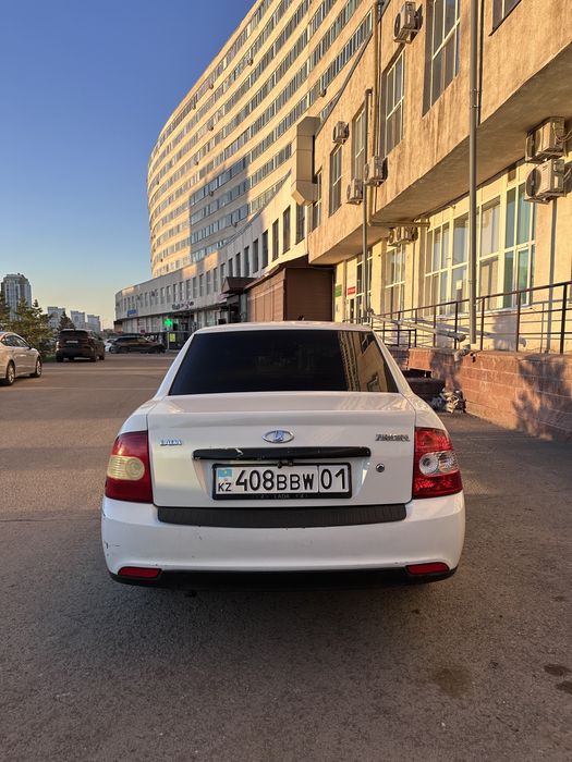 Продам Приору срочно