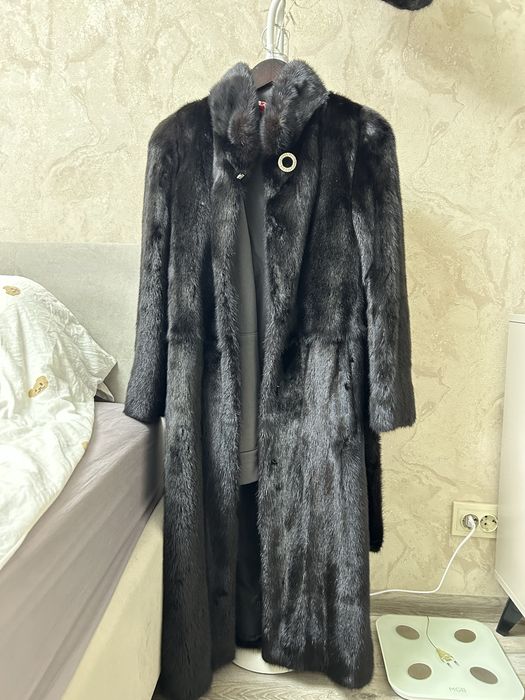 Продам шубу норковую