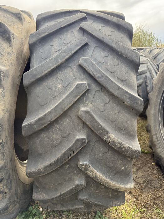 710/70r42 bkt tractor