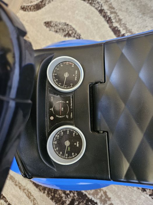 Кола за бутане ride on Lorelli