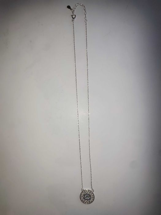 Серебряная цепочка с красивым кулоном