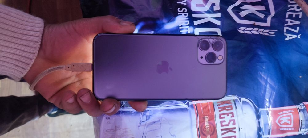 iPhone  11 pro 64gb