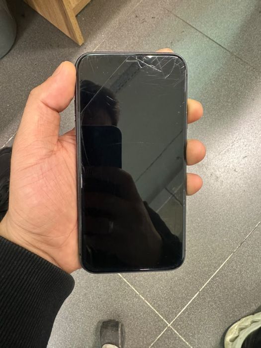 Продаю Iphone 11,  64gb 100%