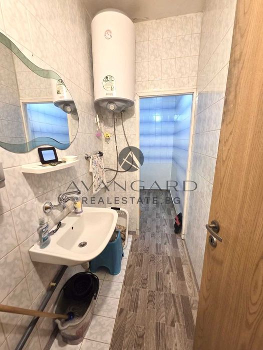 оф.26603 Четири отделни помещения/ Кючук Париж