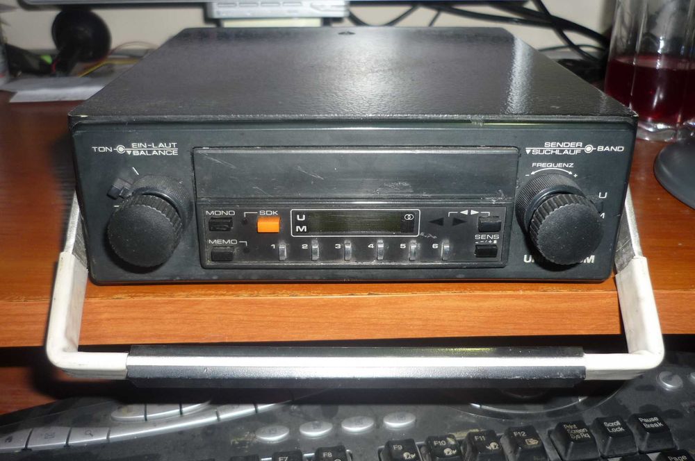 Ретро/винтидж стерео-радио УНИВЕРСУМ