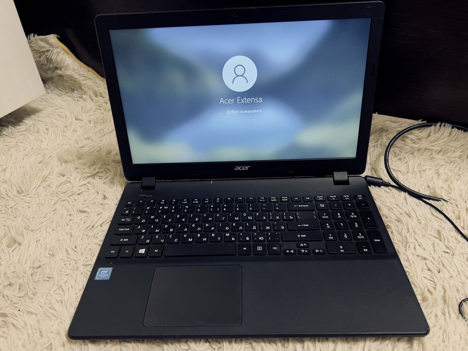 Acer  хорошо работает но старый