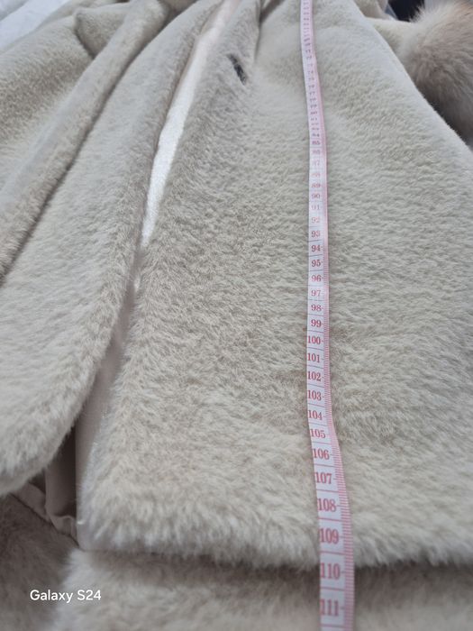 Vând palton blană naturală