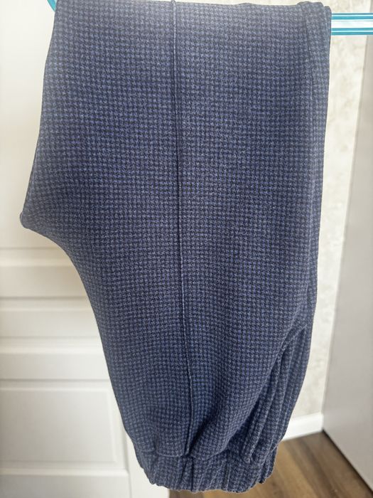 Брюки  на мальчика для школы, на резинке