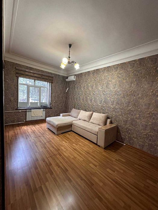 (Добрый) Ойбек, 60 м², 2/1/4, коммунальные включены, комиссия 25%