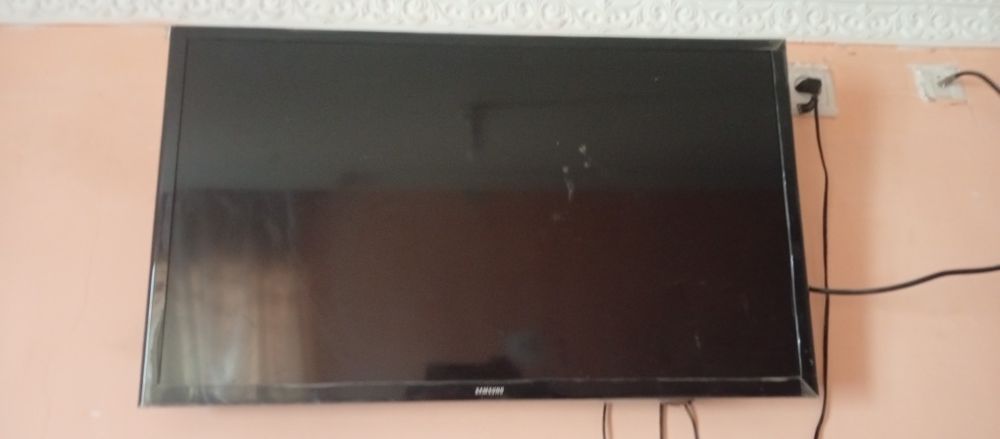 SAMSUNG 32 televizor