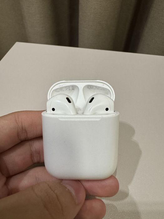 Продам Airpods 2