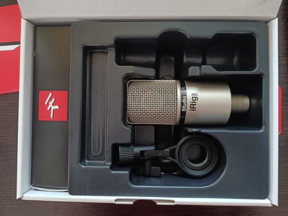 Microfon + placa de sunet + căști