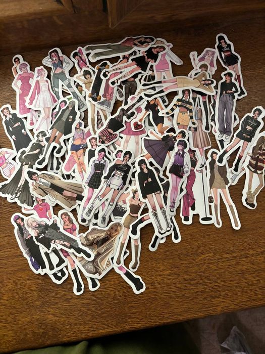 Наклейки для девочек