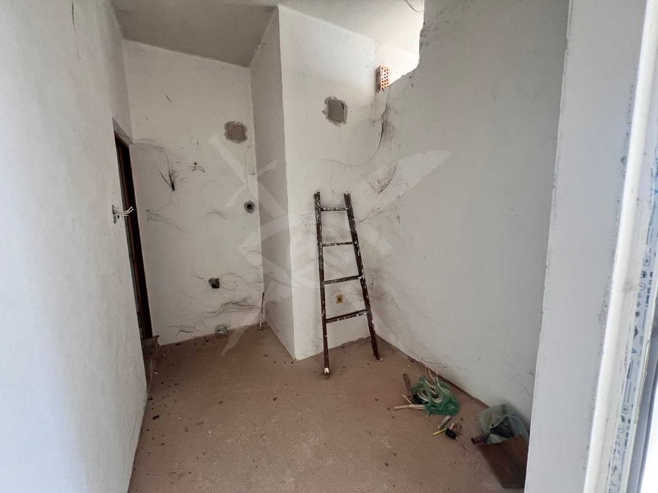 Продава се Магазин в Бургас, Меден рудник - зона А - 100 кв.м за 680 €/кв.м - Снимка #8