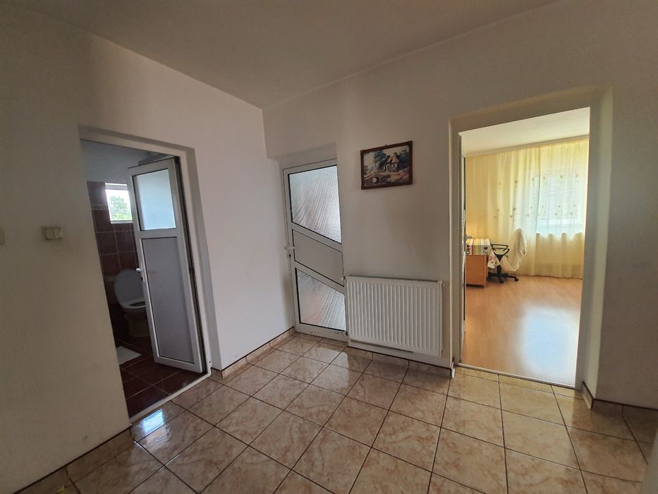 Apartament, mansardă și pod (300 mp)PIATA DE ALIMENTE- CENTRU VECHI
